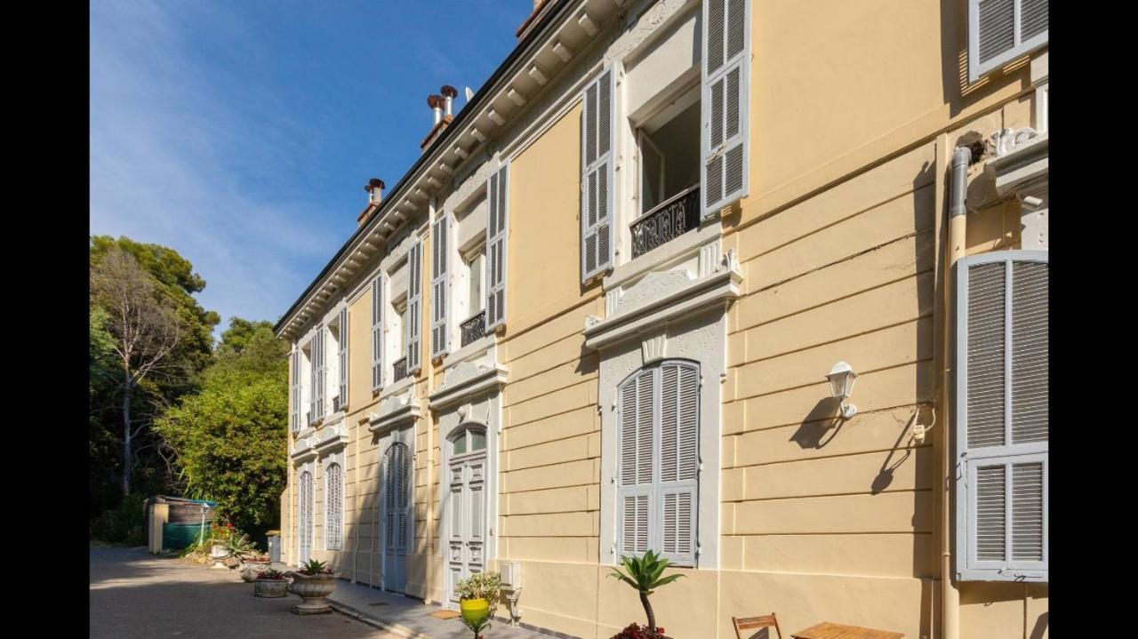 Villa Laetitia - Appt De Charme Avec Parking - Nice Nord エクステリア 写真
