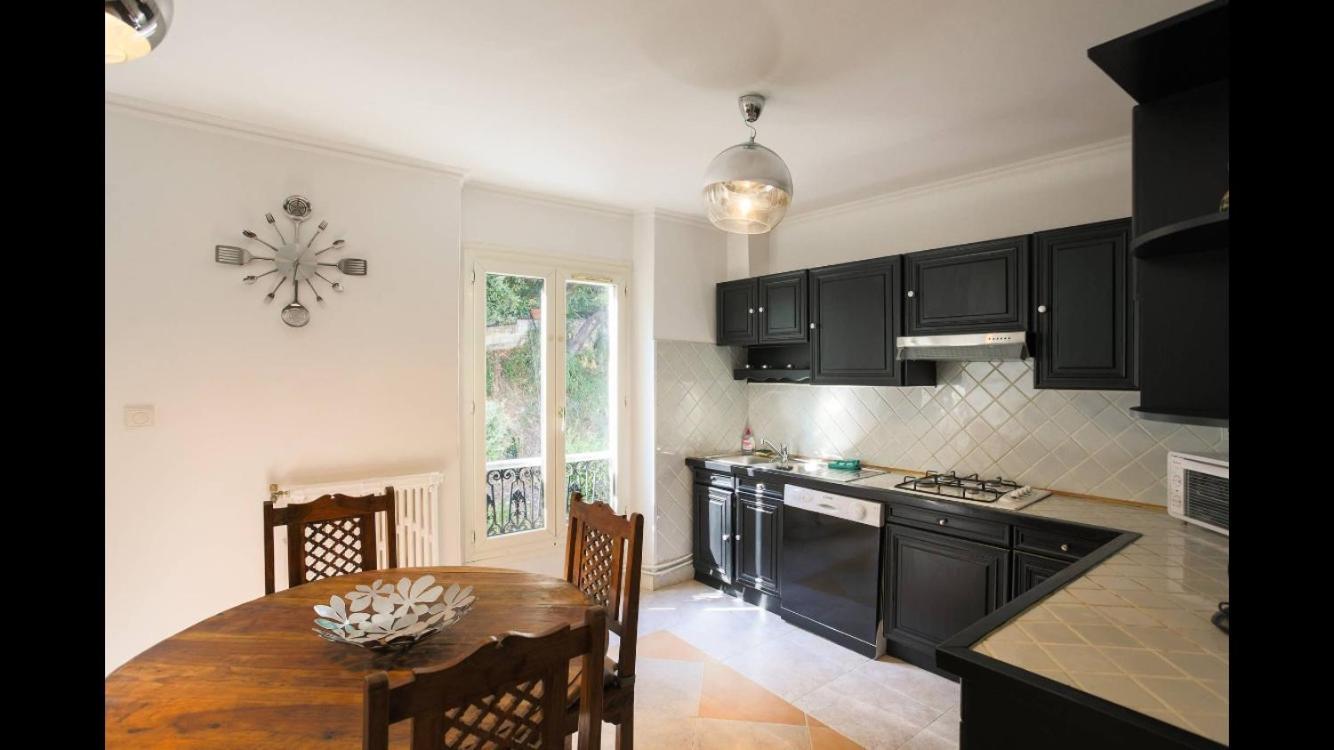 Villa Laetitia - Appt De Charme Avec Parking - Nice Nord エクステリア 写真